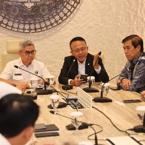 Rapat bersama Danantara dan Indofarma terkait Kratom
