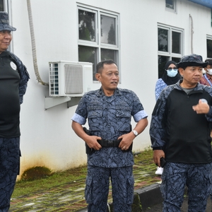 Kunjungan Kepala BNN ke Pusat Laboratorium BNN — foto 5