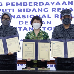 MoU antara BNN dengan PT. Bintang Toedjoe — foto 4