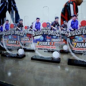 KOLABORASI BNN RI DAN BEST GROUP, GELAR SMASH ON DRUGS U-100+ — foto 4
