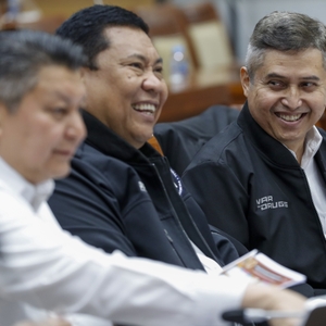 Rapat Dengar Pendapat antara BNN dengan DPR RI — foto 1
