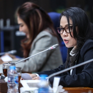 Rapat Dengar Pendapat antara BNN dengan DPR RI — foto 8