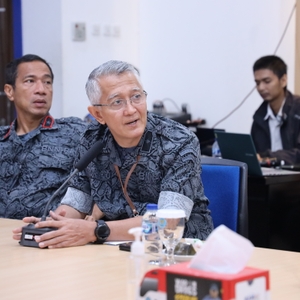 Rapat Pembahasan Materi RDP — foto 3