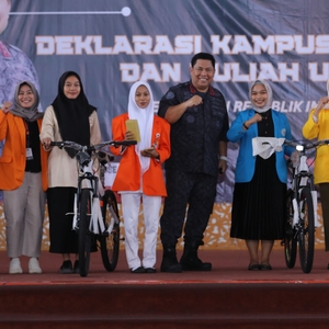 Kepala BNN RI ajak Mahasiswa dan Pelajar Jambi Perang Melawan Narkoba — foto 2