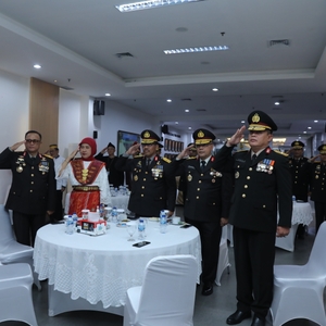 Penurunan Bendera Merah Putih — foto 2