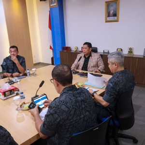 Rapat Terbatas Pemberantasan dan Penaganan Kasus Narkoba — foto 1