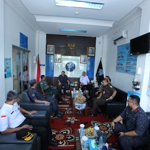 BNN RI MUSNAHKAN BARANG BUKTI NARKOTIKA DARI WILAYAH PERBATASAN INDONESIA-MALAYSIA DI PONTIANAK — foto 6