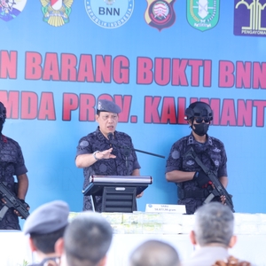 BNN RI MUSNAHKAN BARANG BUKTI NARKOTIKA DARI WILAYAH PERBATASAN INDONESIA-MALAYSIA DI PONTIANAK — foto 10