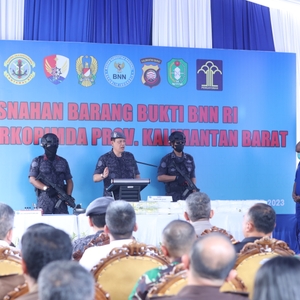 BNN RI MUSNAHKAN BARANG BUKTI NARKOTIKA DARI WILAYAH PERBATASAN INDONESIA-MALAYSIA DI PONTIANAK — foto 12