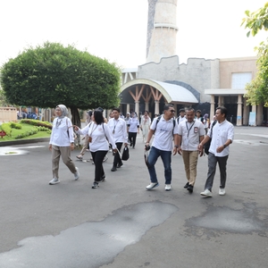 BNN TERIMA PENGHARGAAN LEMBAGA REHABILITASI RAMAH ANAK DARI KEMEN PPA — foto 3