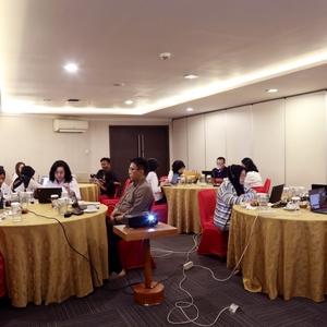 Evaluasi Pemenuhan SNI Target Reguler di Lembaga Rehabilitasi Milik BNN dan Mitra BNN Sesuai SNI 8807:2022 Tahun 2023 secara Virtual — foto 2