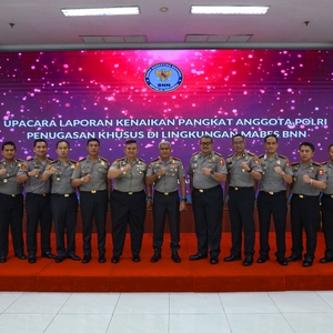 Upacara Korps Raport Kenaikan Pangkat Anggota Polri di Lingkungan BNN RI — foto 3