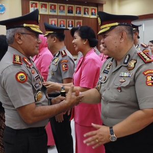 Upacara Korps Raport Kenaikan Pangkat Anggota Polri di Lingkungan BNN RI — foto 4