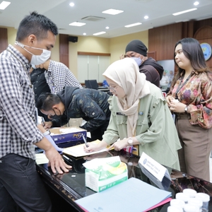 BNN RI Gelar Test Urine di Akhir Tahun 2023 — foto 10