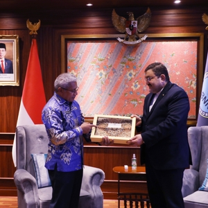 Kunjungan Duta Besar Republik Islam Iran Ke Kantor BNN RI — foto 7
