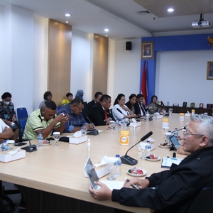 Audiensi Ka BNN RI Dengan Ketua DPRD Provinsi Maluku — foto 6