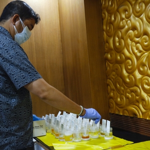 Sosialisasi bahaya narkoba dan tes urine — foto 15