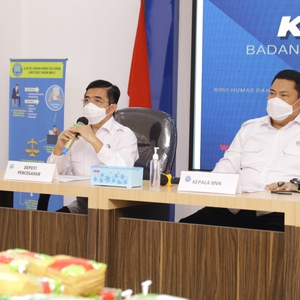 Rilis ungkap kasus Narkotika jenis Sabu dan Ekstasi, Kamis (28/1) — foto 2