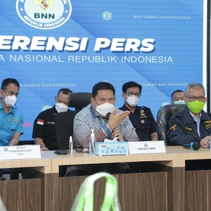 Rilis Ungkap Kasus Narkotika Jenis Sabu Jaringan Internasional — foto 10
