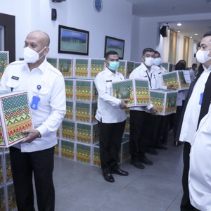 Pembagian Parceli Idul Fitri — foto 2