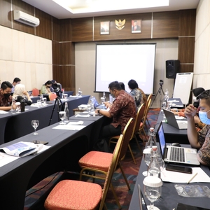 Giat Pra Hani 2022 Direktorat Hukum BNN RI menggelar kegiatan Webinar — foto 4